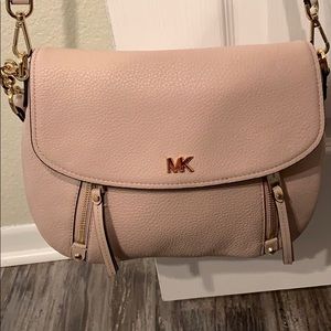 I bought this purse and it has never been used!